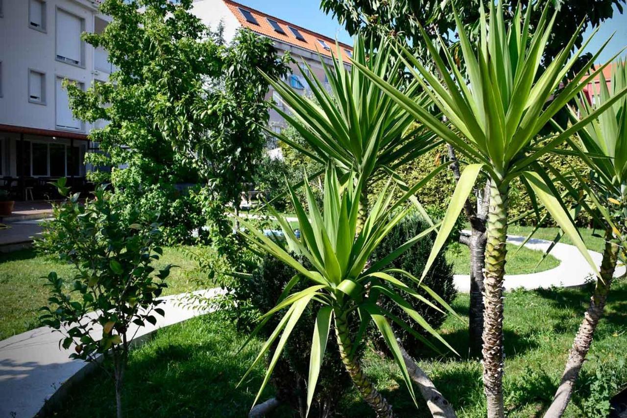 Pincheiro Apartamentos Turisticos Pobra Do Caraminal Exteriör bild